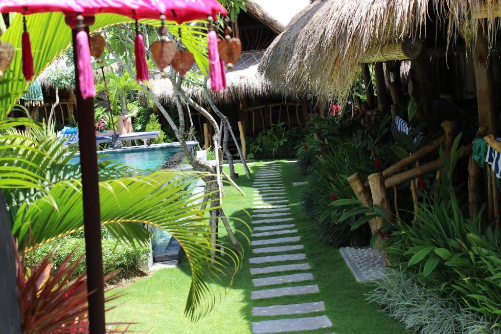 The Calmtree Bungalows Canggu Buitenkant foto